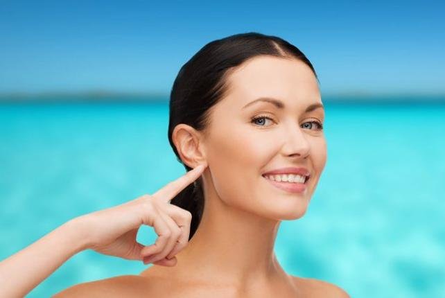 Боль в ухе при купании