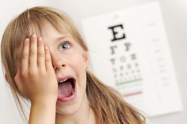 Симптомы гиперметропии у детей