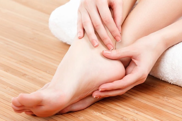 Холодные ступни из-за венозной недостаточности