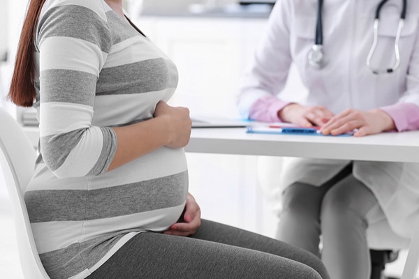 Консультация у врача при болях в левом боку