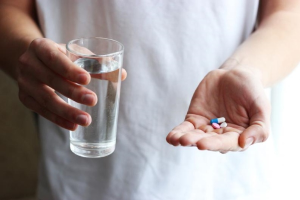 Прием витамин и иммуномодуляторов