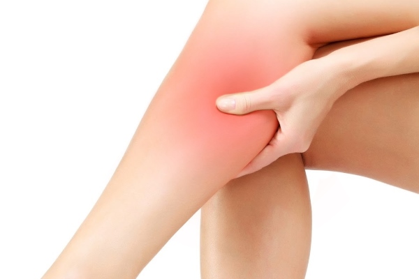 Болит голень