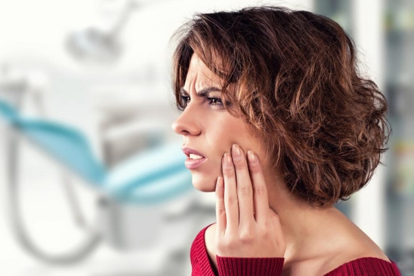 Болит десна