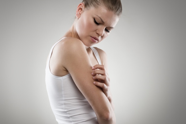 Прыщи на руках чешутся