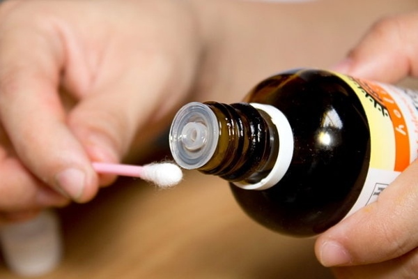 Прижигание прыщей спиртом