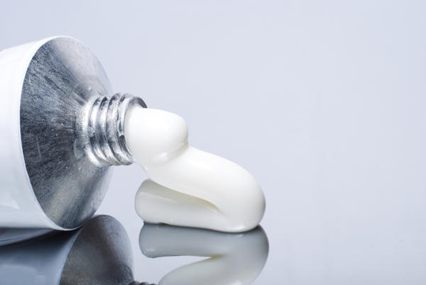 Лечение дерматита кремом