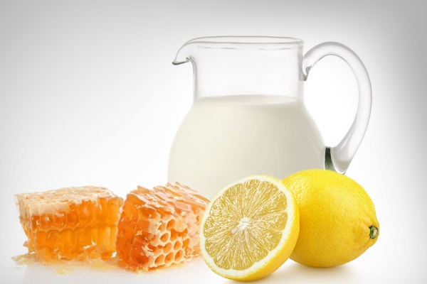 Молоко, мед и лимон