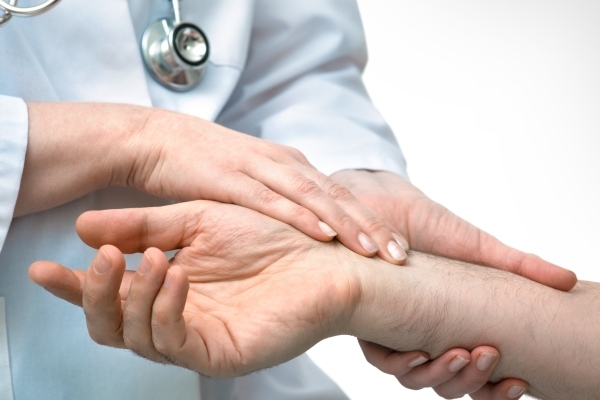 Диагностика артрита запястья руки