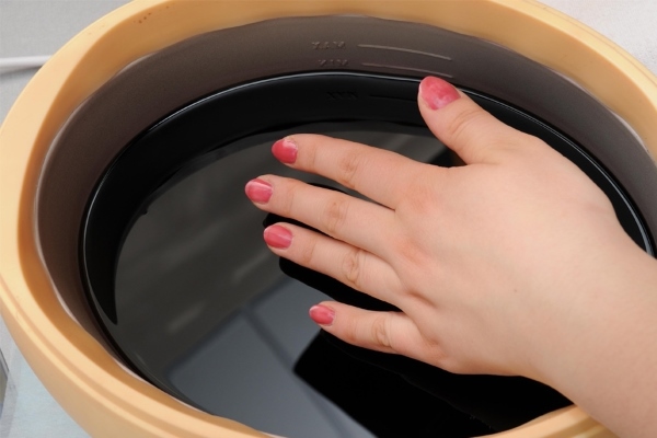 Ванночка с марганцовкой и отваром ромашки