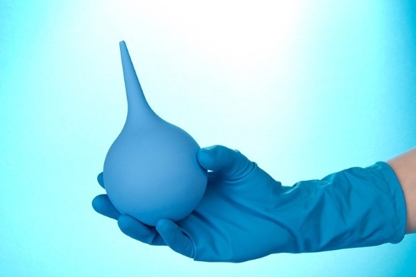 Клизма при геморрое