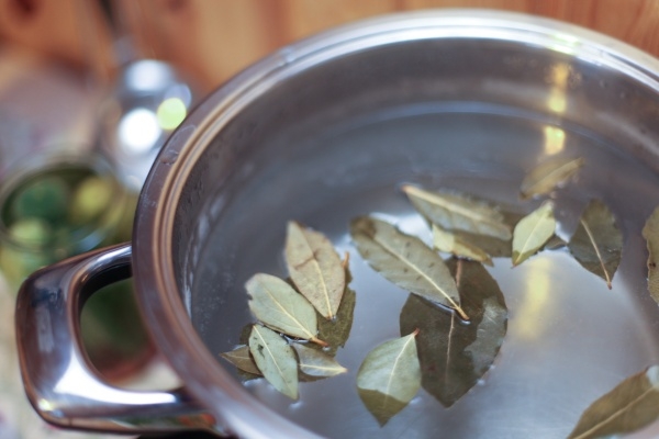 Примочки из лаврового листа